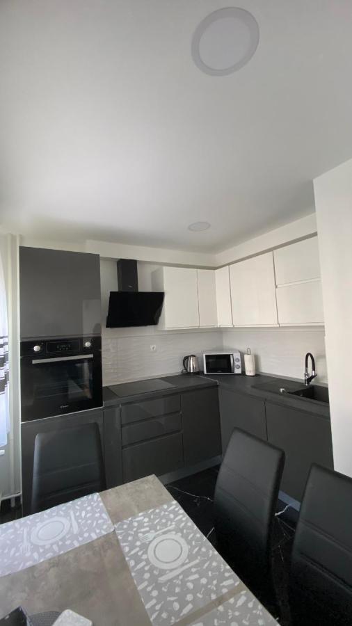 M.B.A. Apartments كارلوفاتش المظهر الخارجي الصورة